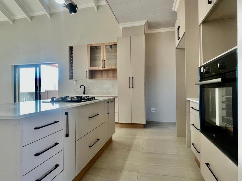 3 Bedroom Property for Sale in Reebok Western Cape